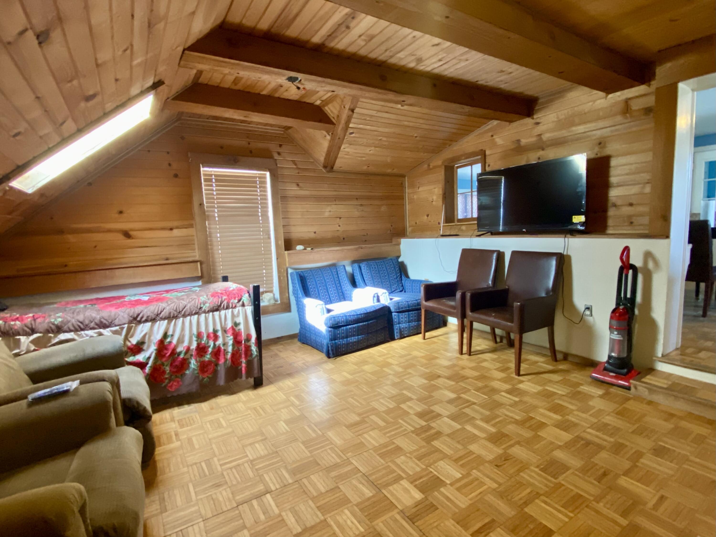 Saukville, Wisconsin 53021, United States, 5 Bedrooms Bedrooms, ,2 BathroomsBathrooms,Residential,Active,292