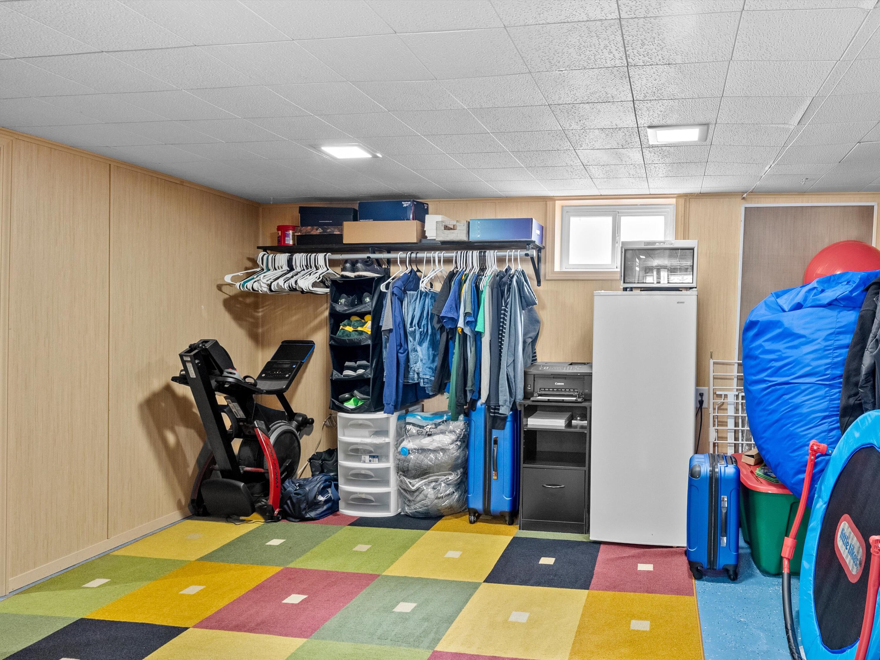 Manitowoc, Wisconsin 54220, United States, 3 Bedrooms Bedrooms, ,2 BathroomsBathrooms,Residential,Active,197315