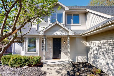 Photo of 3004 Candlewood Dr, Janesville, WI 53546 (MLS # 1959041)