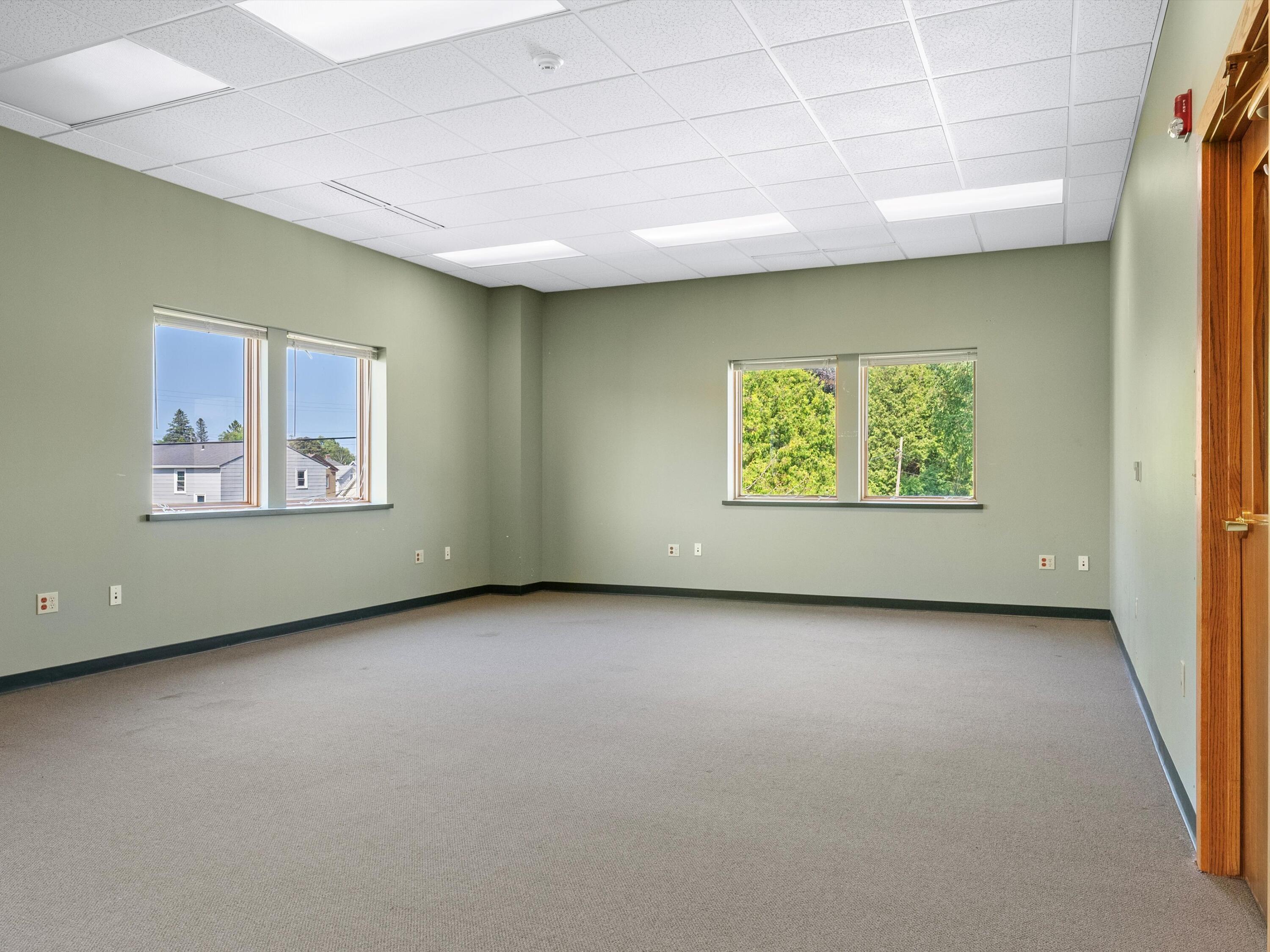 Two Rivers, Wisconsin 54241, United States, ,Commercial,Active,9729