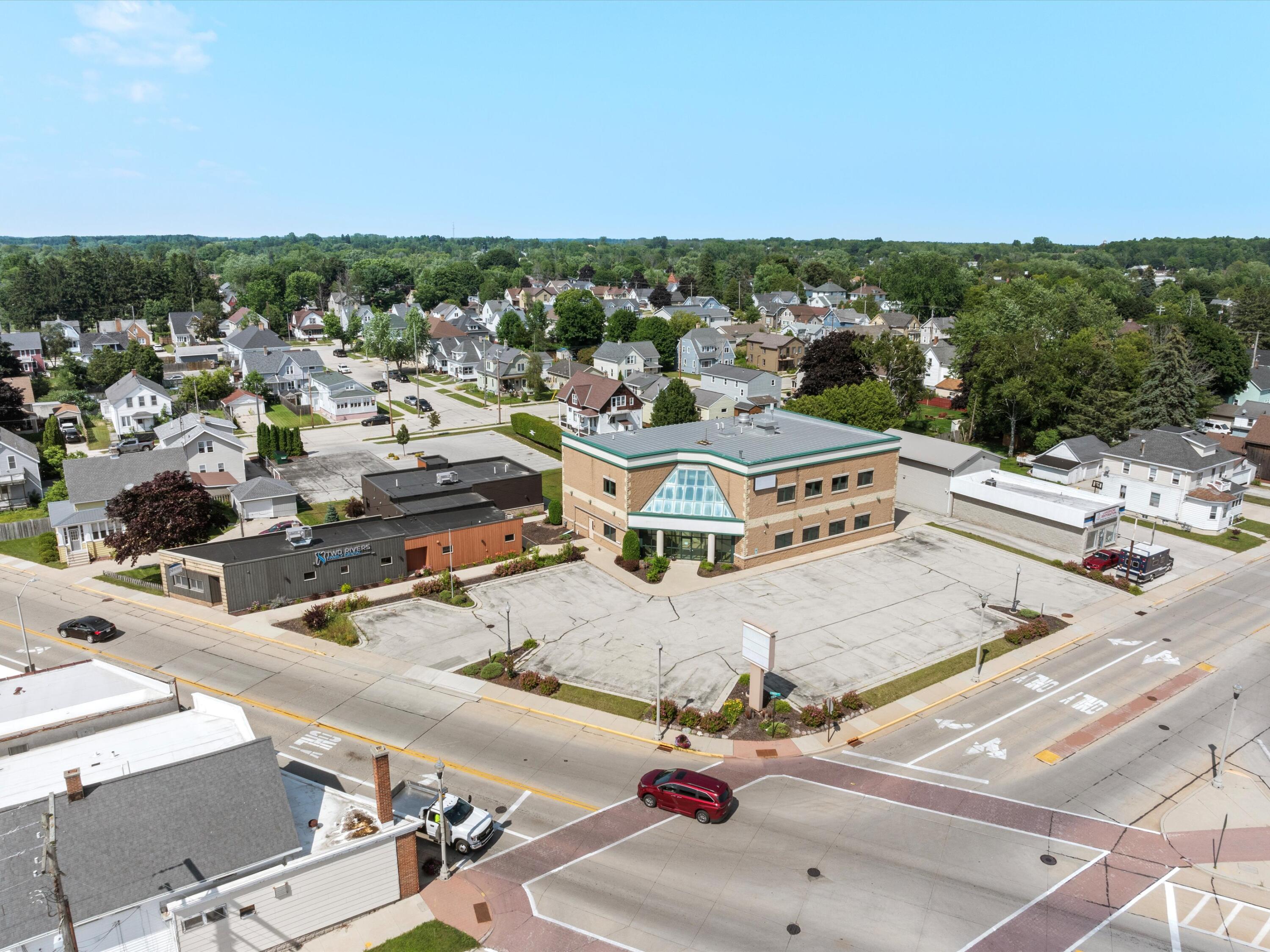 Two Rivers, Wisconsin 54241, United States, ,Commercial,Active,9729