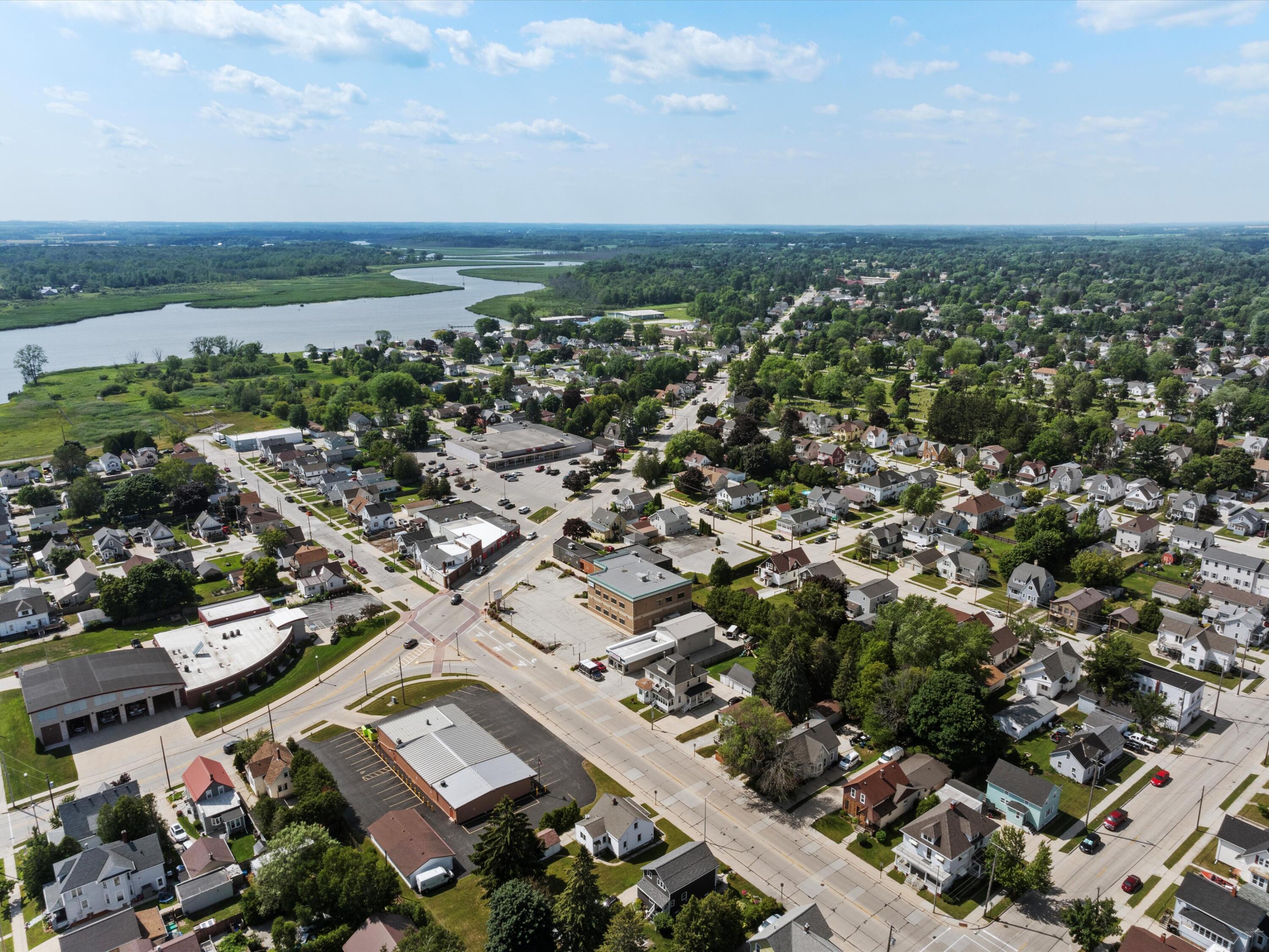 Two Rivers, Wisconsin 54241, United States, ,Commercial,Active,9729