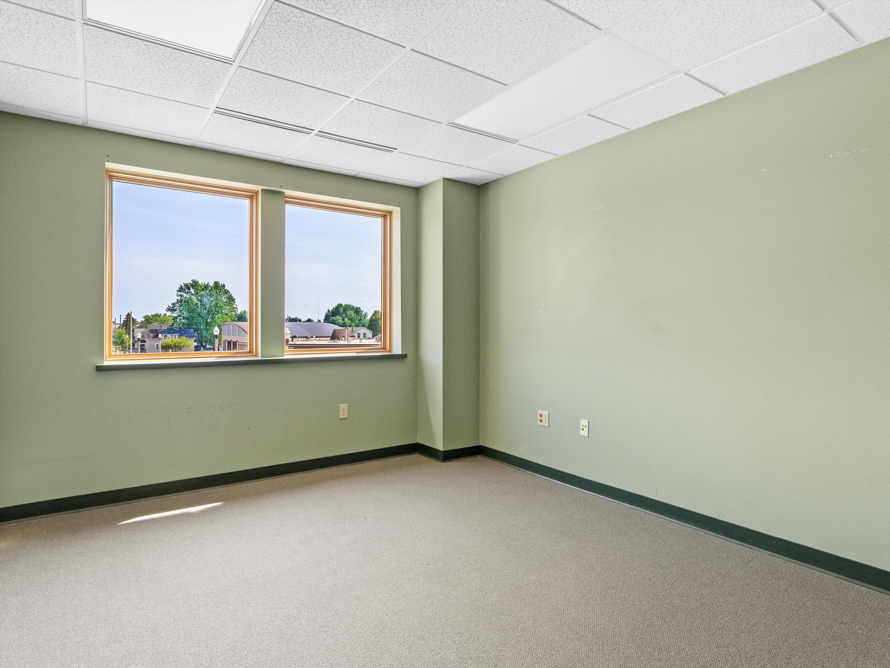 Two Rivers, Wisconsin 54241, United States, ,Commercial,Active,9729