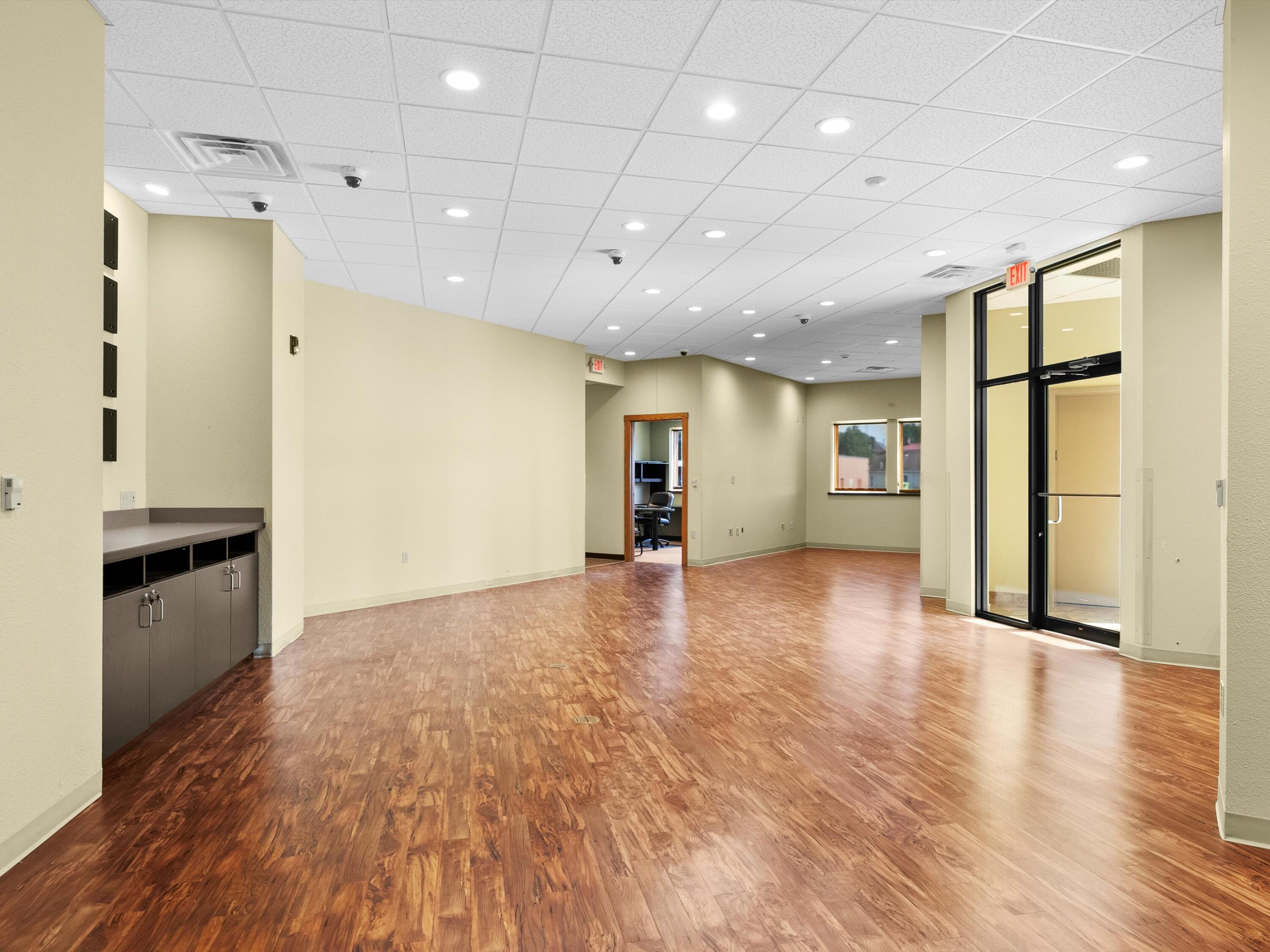 Two Rivers, Wisconsin 54241, United States, ,Commercial,Active,9729