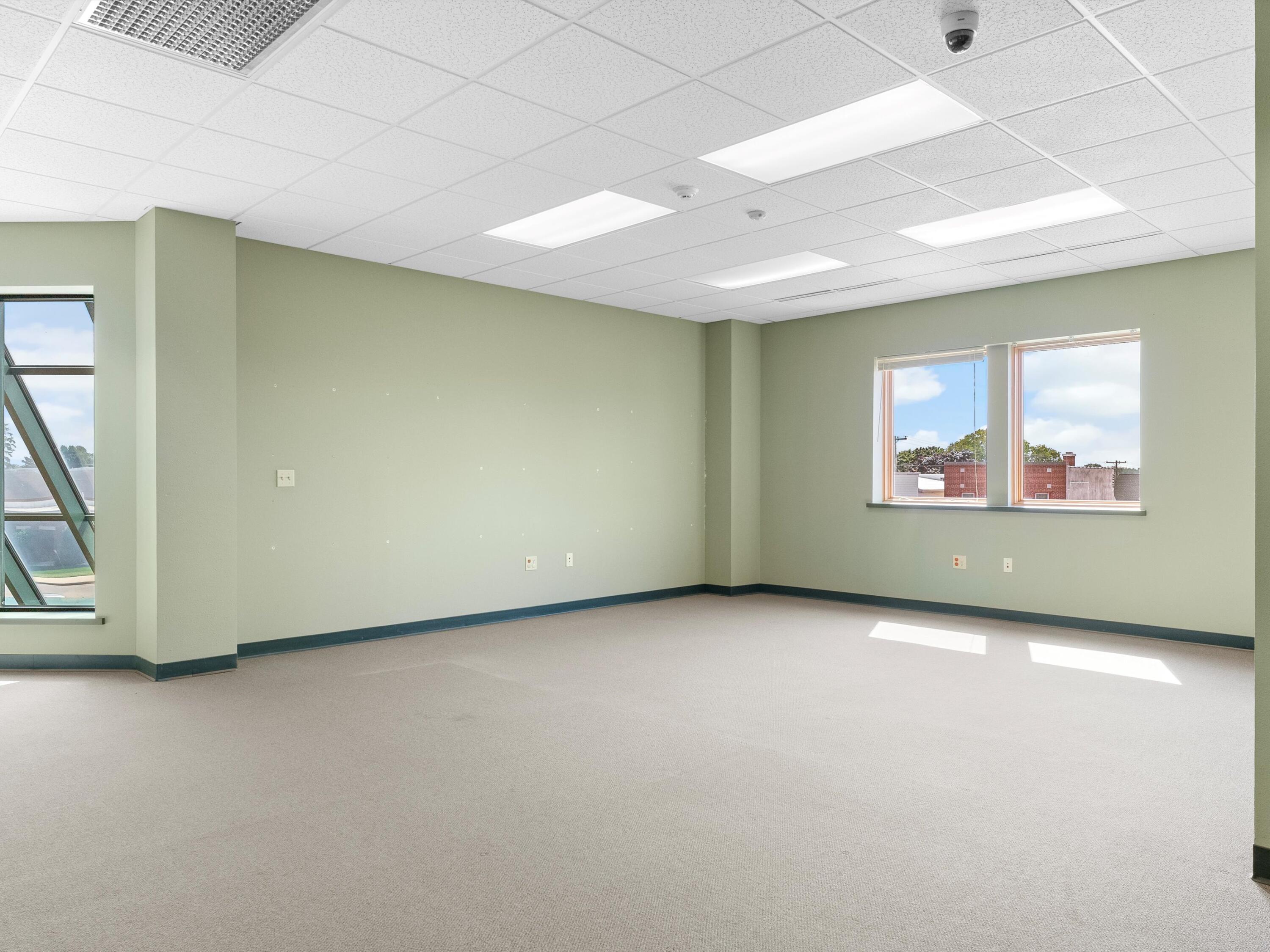 Two Rivers, Wisconsin 54241, United States, ,Commercial,Active,9729