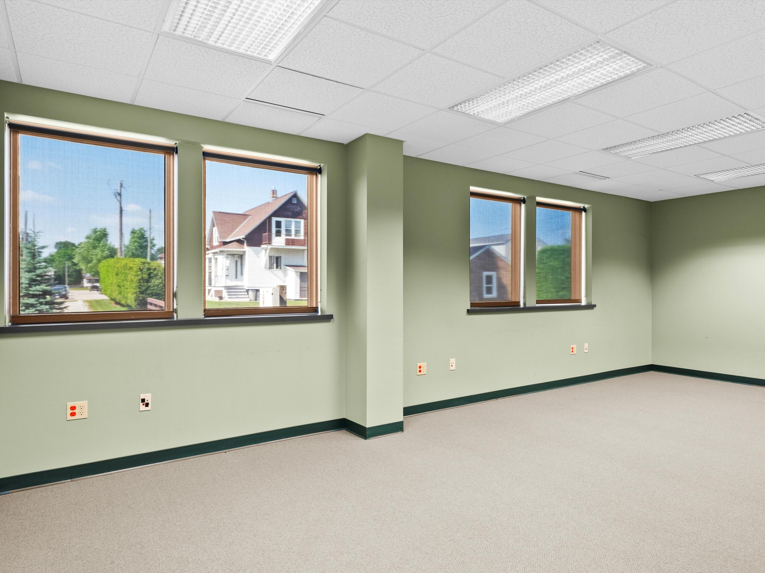 Two Rivers, Wisconsin 54241, United States, ,Commercial,Active,9729