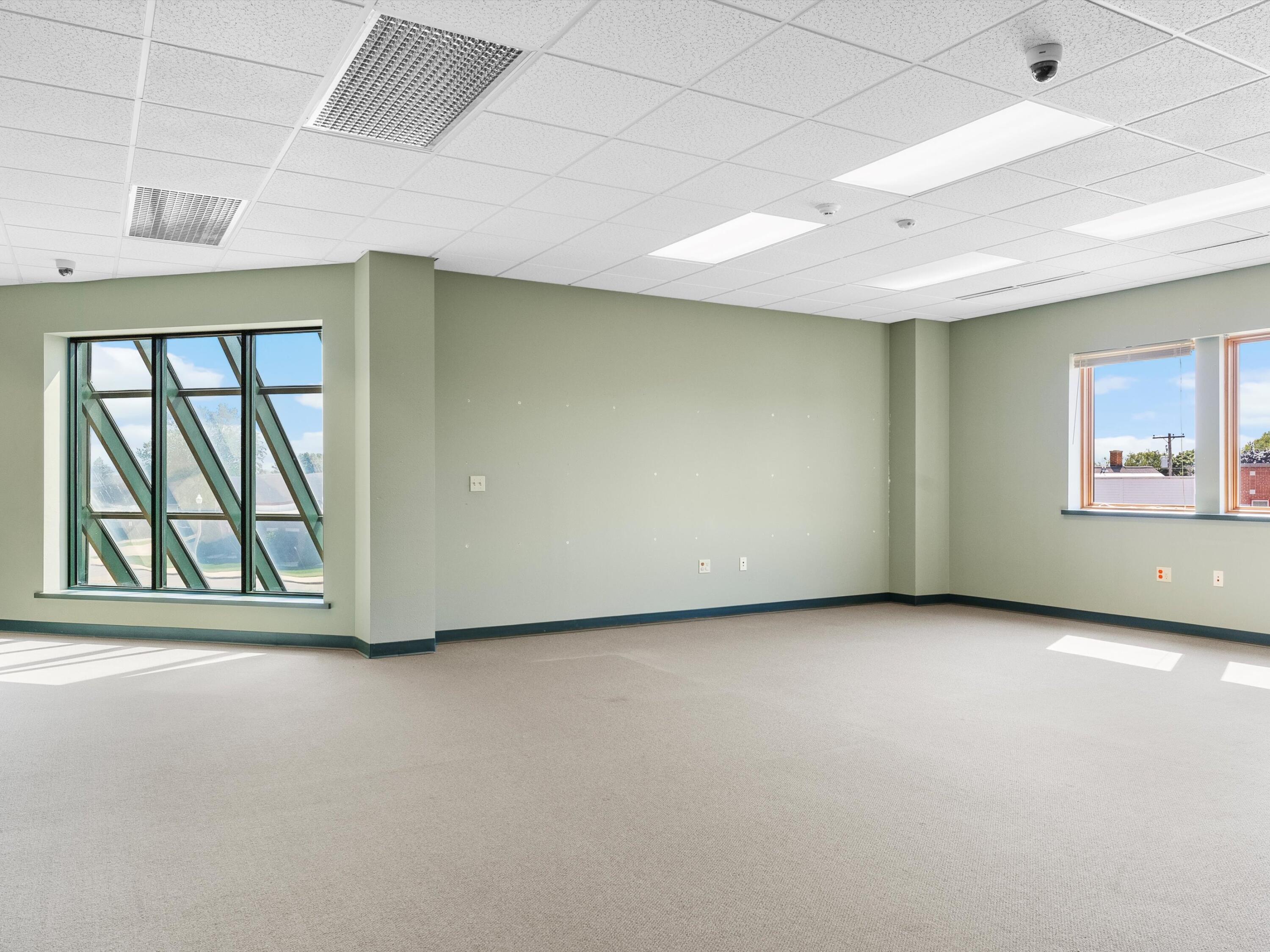 Two Rivers, Wisconsin 54241, United States, ,Commercial,Active,9729