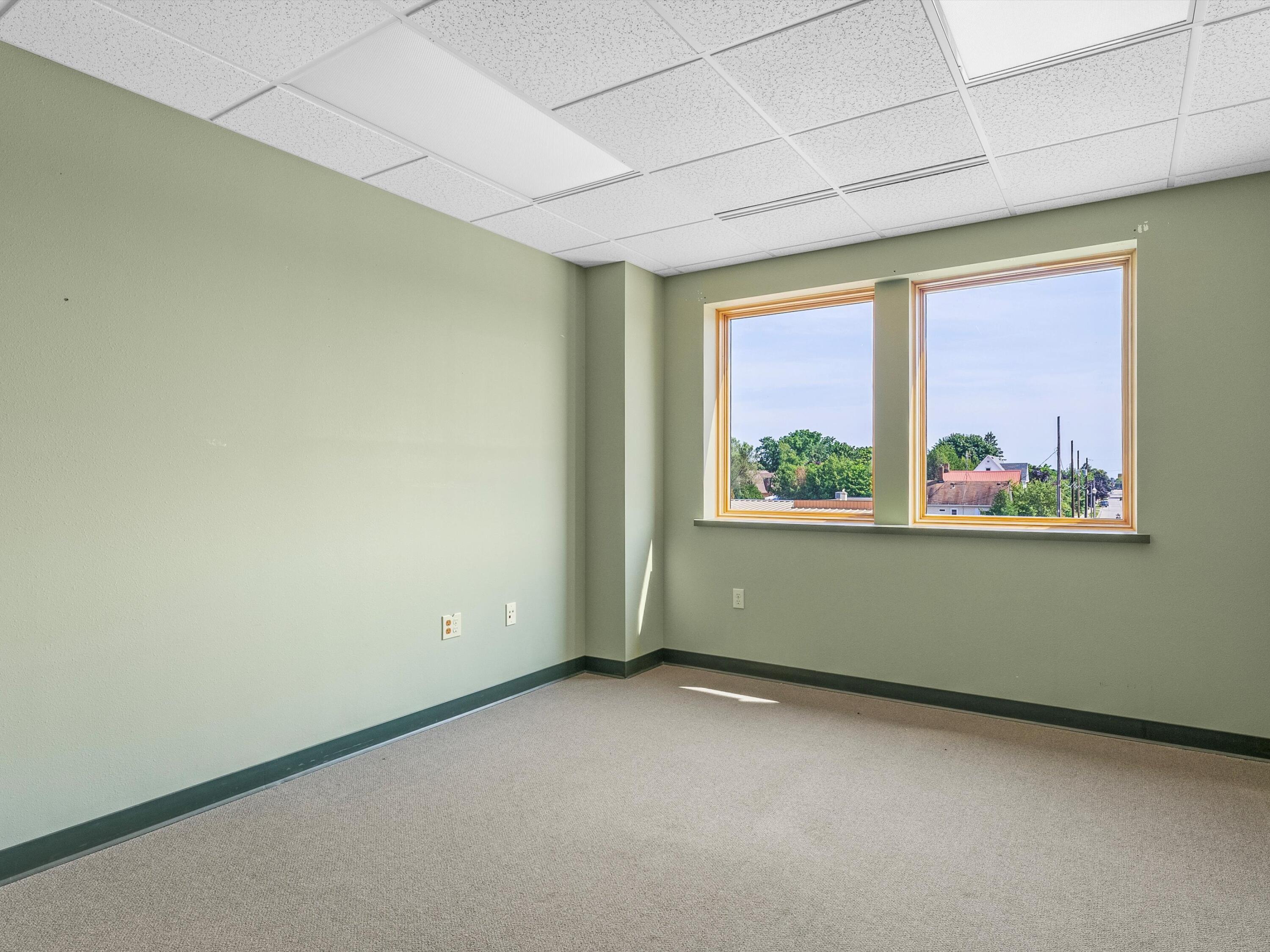 Two Rivers, Wisconsin 54241, United States, ,Commercial,Active,9729