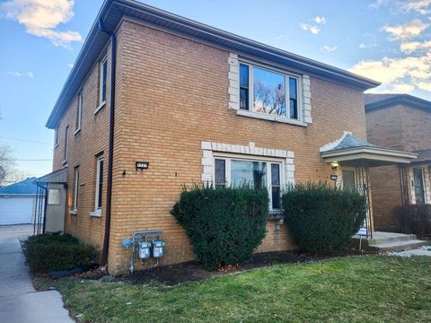 Photo of 9323 W Wisconsin Ave, Milwaukee, WI 53226 (MLS # 1947344)