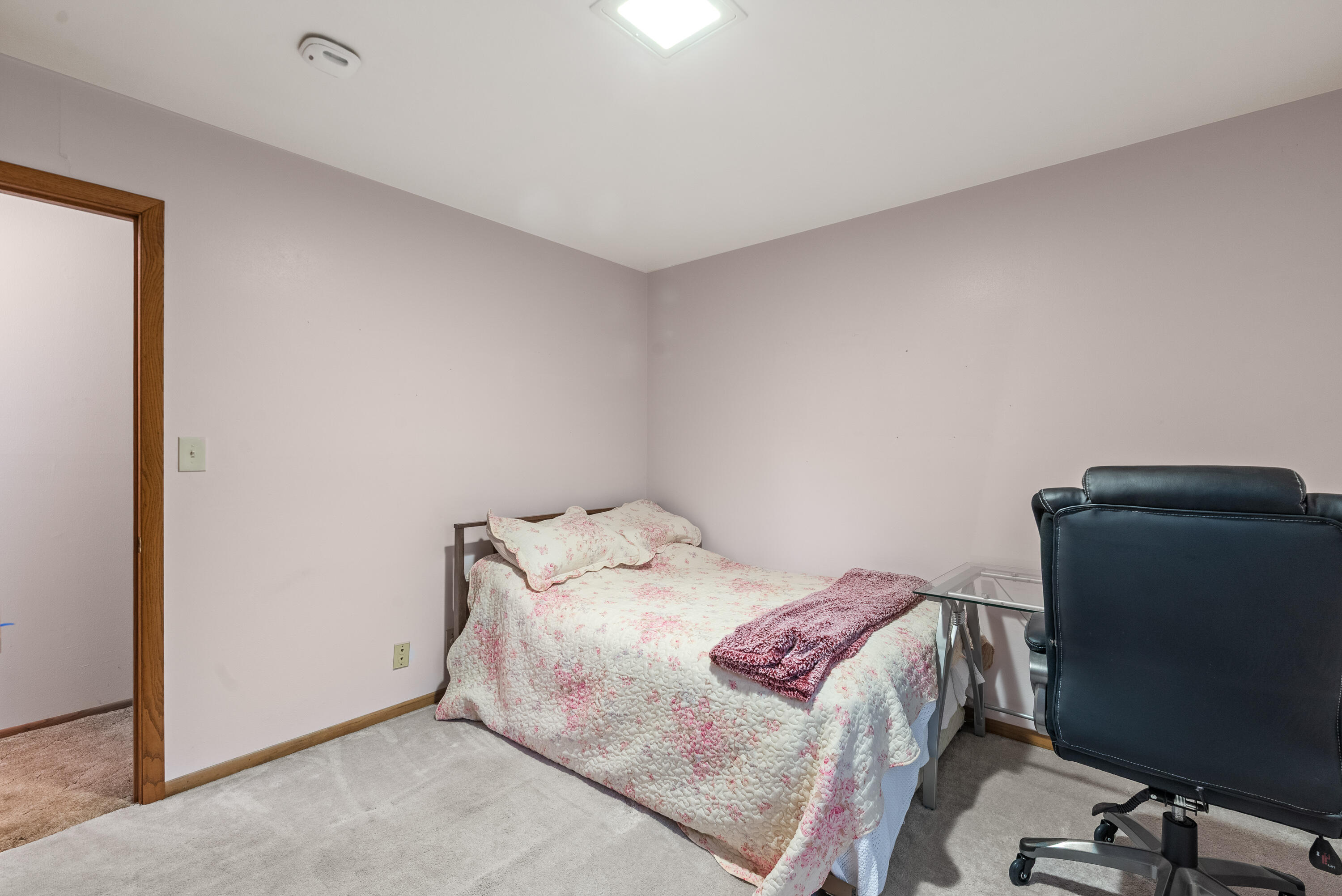 Port Washington, Wisconsin 53074, United States, 4 Bedrooms Bedrooms, ,2 BathroomsBathrooms,Residential,Pending,142124