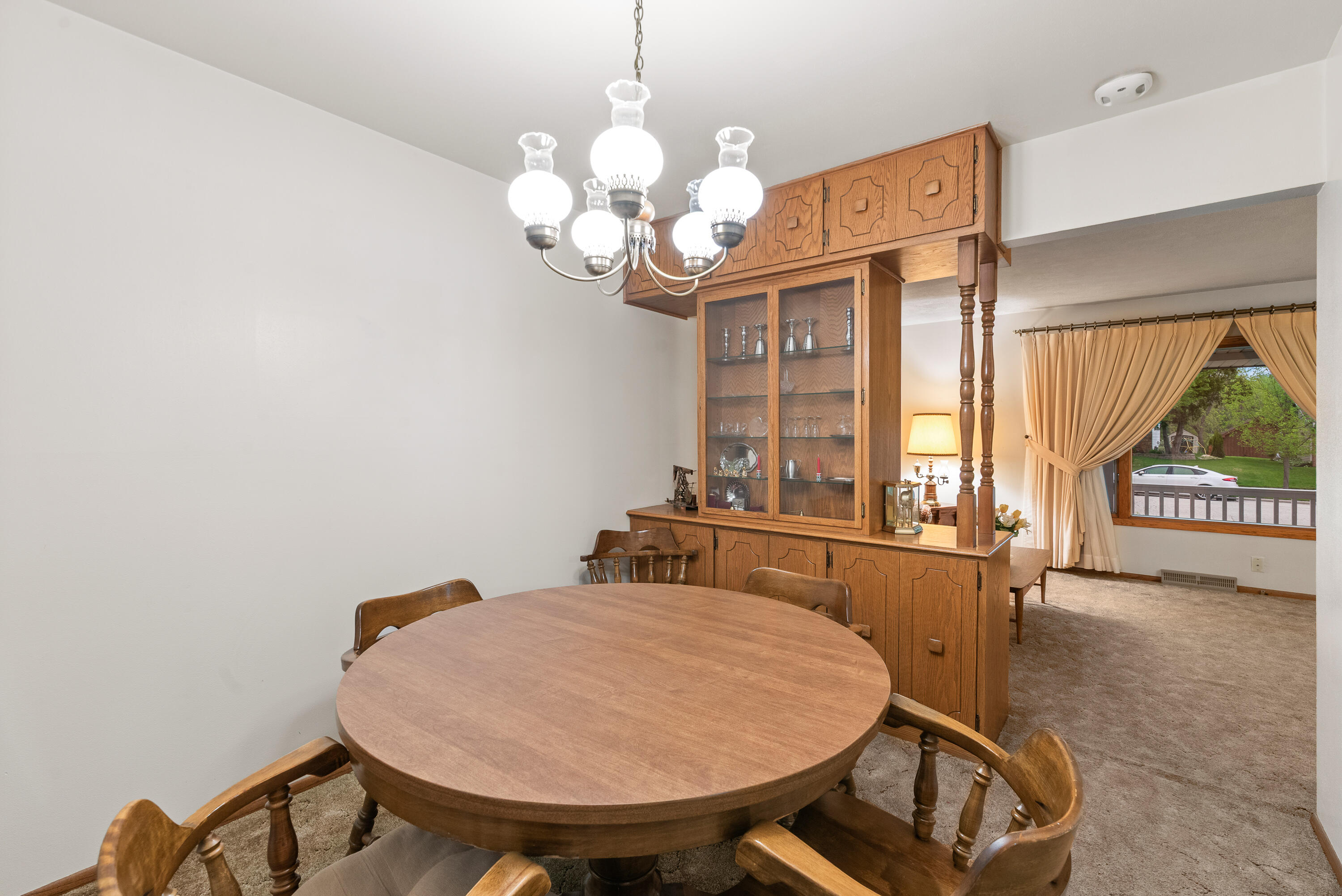 Port Washington, Wisconsin 53074, United States, 4 Bedrooms Bedrooms, ,2 BathroomsBathrooms,Residential,Pending,142124