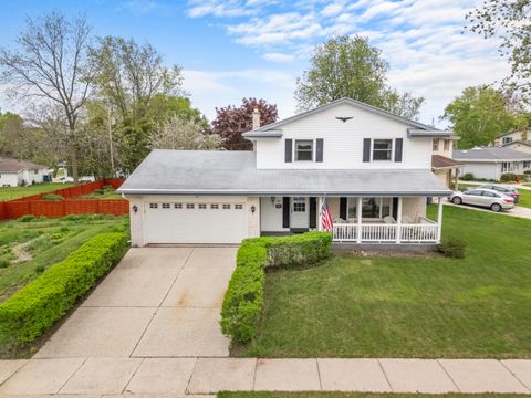 Photo of 1561 Parkway Dr, Port Washington, WI 53074 (MLS # 1919574)