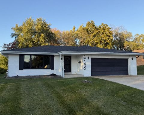 4748 Sycamore St, Greendale, WI 53129 - #: 1941080