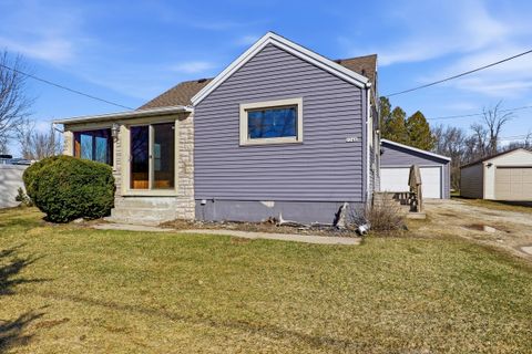 Photo of 3240 Memorial Dr, Two Rivers, WI 54241 (MLS # 1956739)