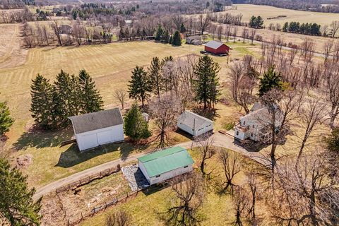 Photo of W4669 County Road A Rd, Lafayette, WI 53121 (MLS # 1956005)