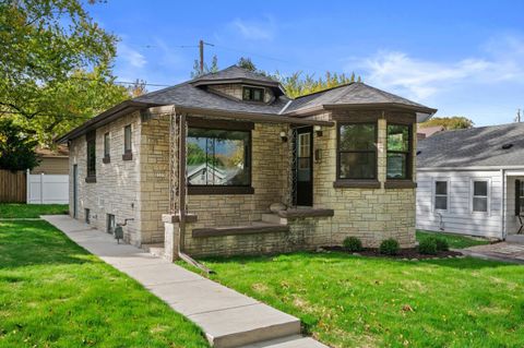 Photo of 2337 N 71st St, Wauwatosa, WI 53213 (MLS # 1940599)