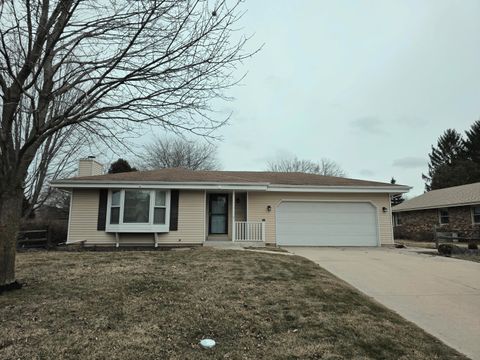 Photo of W165N10602 Wagon Trl, Germantown, WI 53022 (MLS # 1954066)