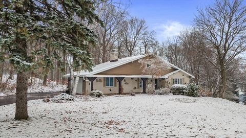 Photo of N76W22140 Cherry Hill Rd, Lisbon, WI 53089 (MLS # 1944107)