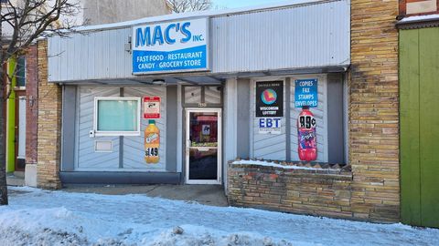 Photo of 4433 W Lisbon Ave, Milwaukee, WI 53208 (MLS # 1945060)