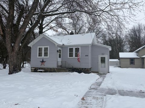 Photo of 290 Lyon St, Wisconsin Rapids, WI 54495 (MLS # 1947727)
