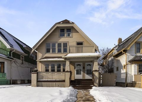 Photo of 4105 N 24TH St, Milwaukee, WI 53209 (MLS # 1949900)