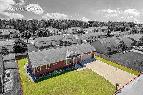 Photo of 1655 Clearview Dr, Sparta, WI 54656 (MLS # 1953955)