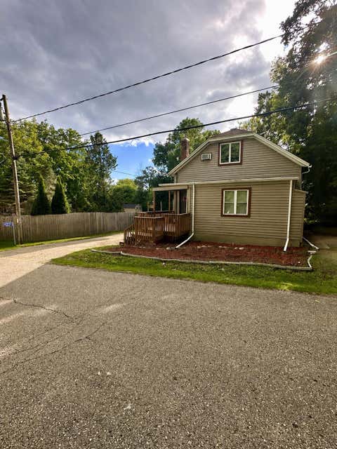 Photo of N3217 Mistle Rd, Geneva, WI 53147 (MLS # 1976304)