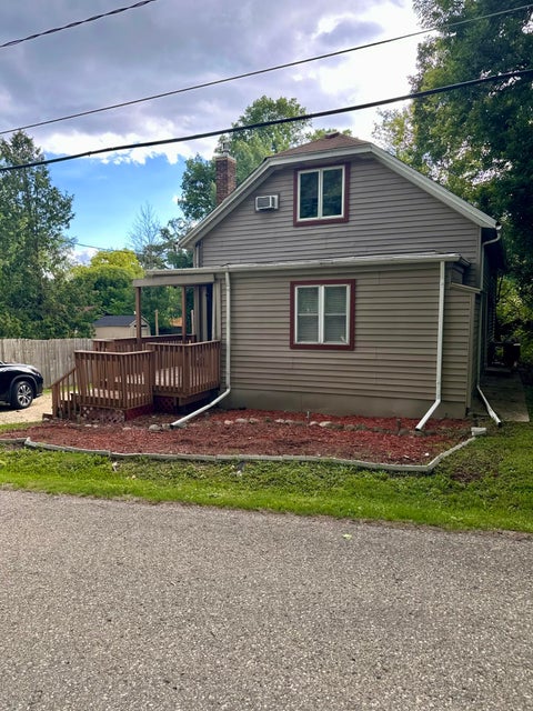Photo of N3217 Mistle Rd, Geneva, WI 53147 (MLS # 1976304)