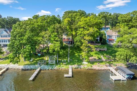 Photo of N37W26687 Kopmeier Dr, Pewaukee, WI 53072 (MLS # 1972437)