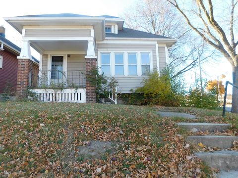 Photo of 525 N 45th St, Milwaukee, WI 53208 (MLS # 1943254)