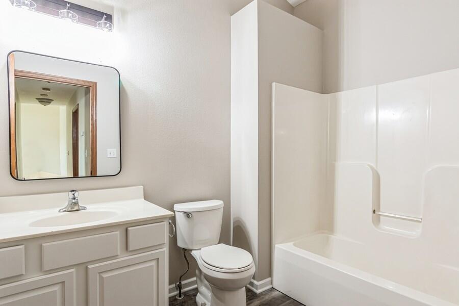 Kenosha, Wisconsin 53144, United States, 3 Bedrooms Bedrooms, ,3 BathroomsBathrooms,Residential,Pending,121242