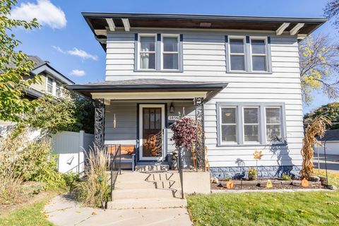 Photo of 1466 S 78th St, West Allis, WI 53214 (MLS # 1941551)