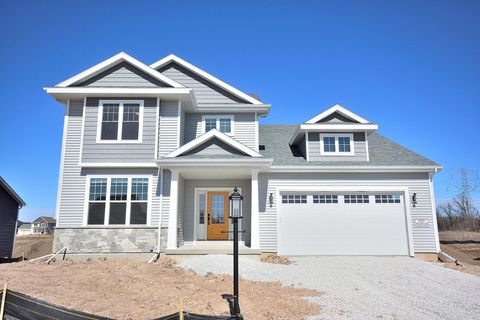 Photo of N53W19710 Kingair Dr, Menomonee Falls, WI 53051 (MLS # 1944003)