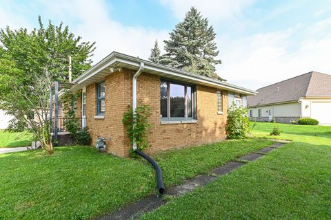 Photo of 10321 S Nicholson Rd, Oak Creek, WI 53154 (MLS # 1892351)