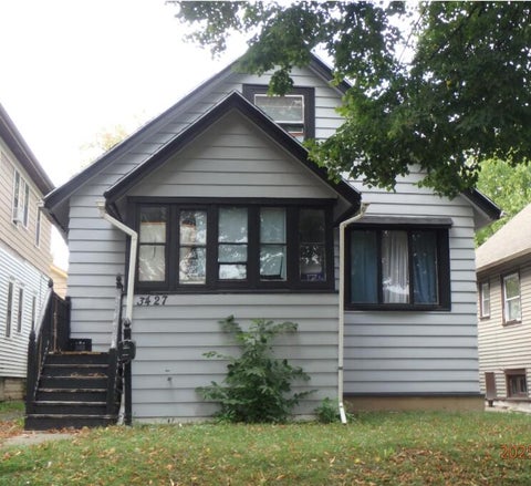 Photo of 3427 N Palmer St, Milwaukee, WI 53212 (MLS # 1966621)