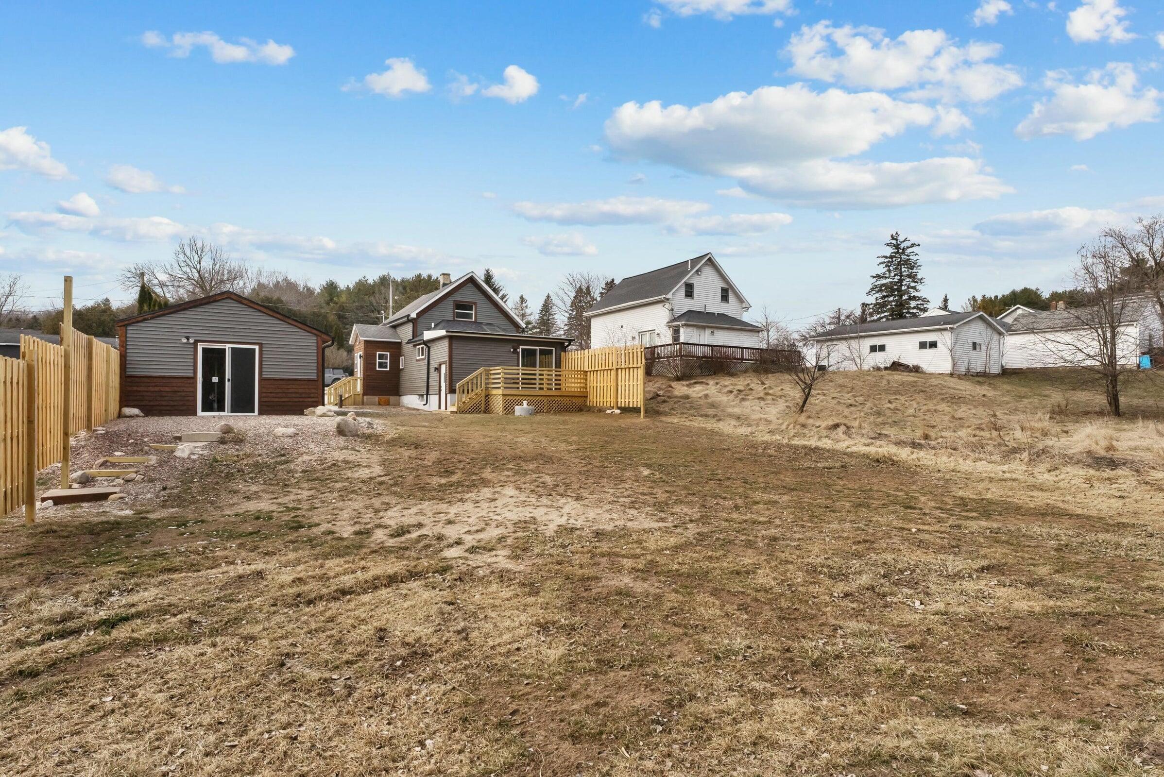 Carlton, Wisconsin 54216, United States, 3 Bedrooms Bedrooms, ,2 BathroomsBathrooms,Residential,Pending,137303