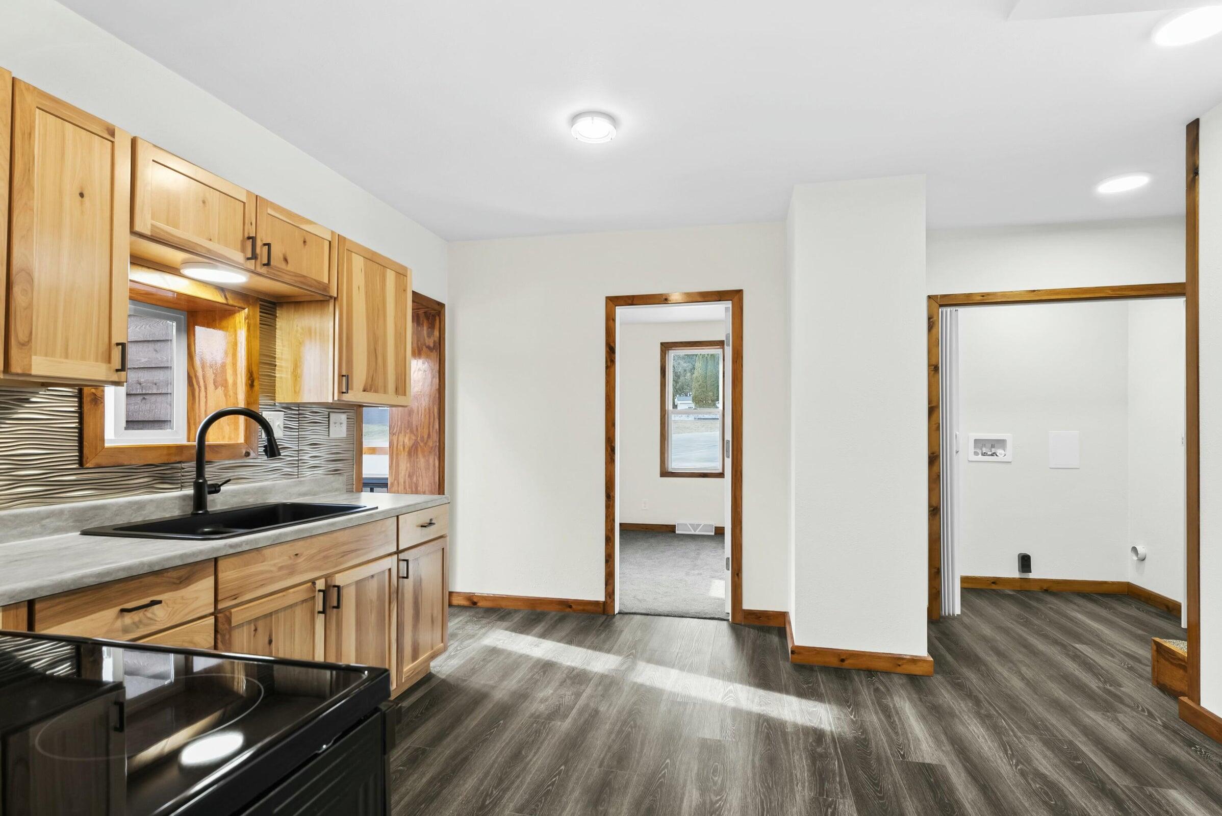 Carlton, Wisconsin 54216, United States, 3 Bedrooms Bedrooms, ,2 BathroomsBathrooms,Residential,Pending,137303