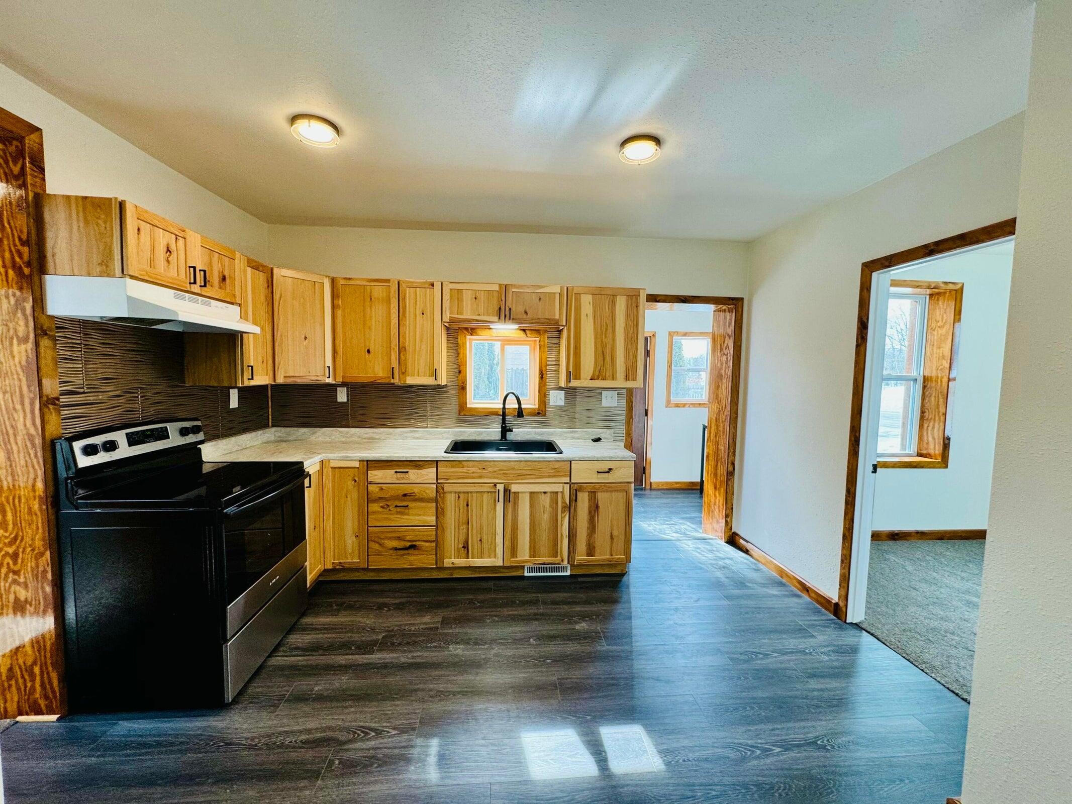 Carlton, Wisconsin 54216, United States, 3 Bedrooms Bedrooms, ,2 BathroomsBathrooms,Residential,Pending,137303