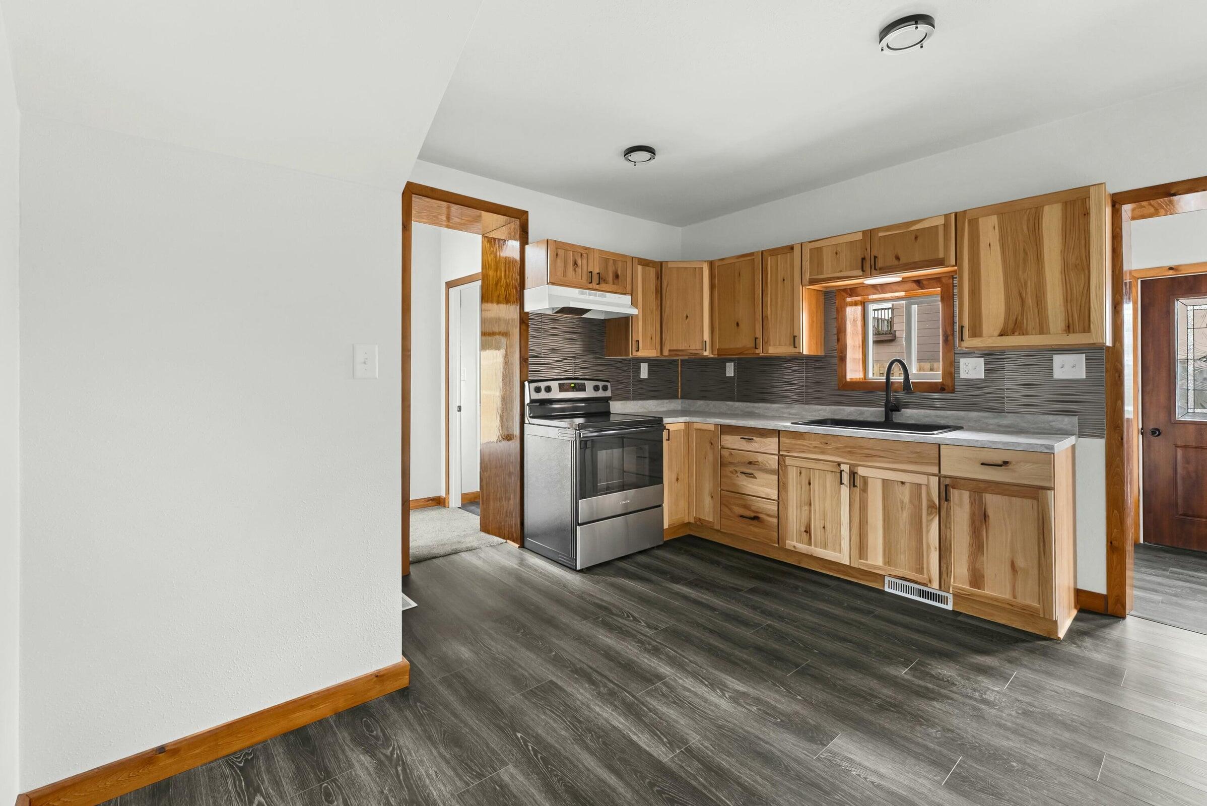 Carlton, Wisconsin 54216, United States, 3 Bedrooms Bedrooms, ,2 BathroomsBathrooms,Residential,Pending,137303