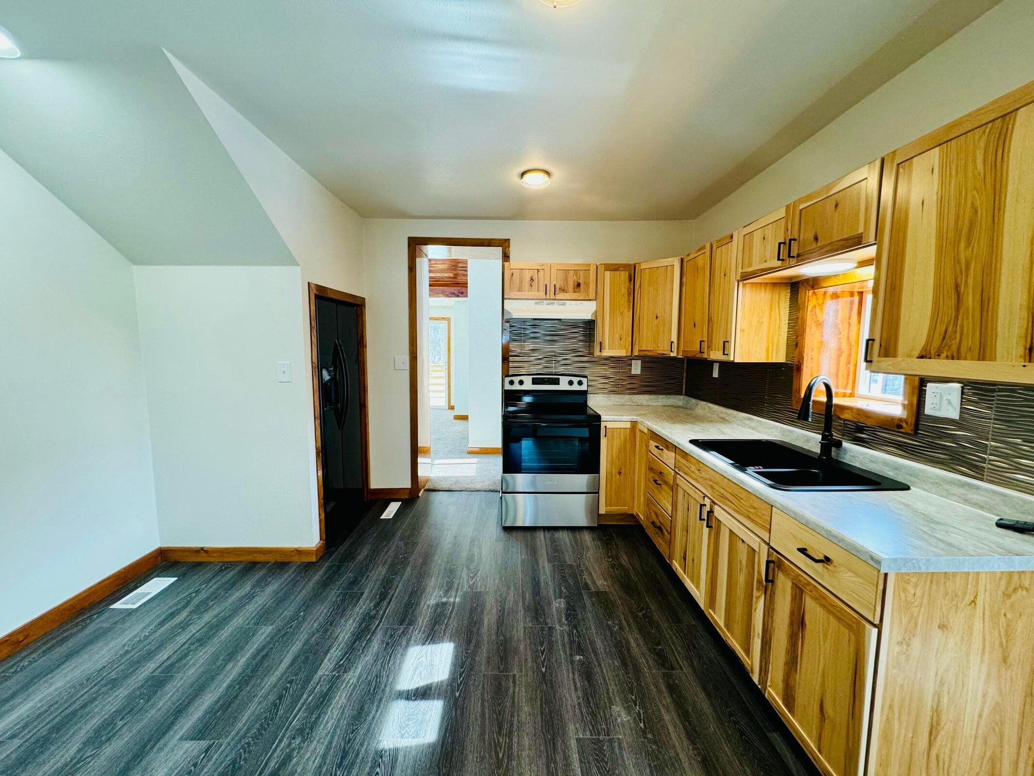 Carlton, Wisconsin 54216, United States, 3 Bedrooms Bedrooms, ,2 BathroomsBathrooms,Residential,Pending,137303