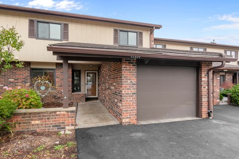 Photo of 12934 N Colony Dr, Mequon, WI 53097 (MLS # 1899551)