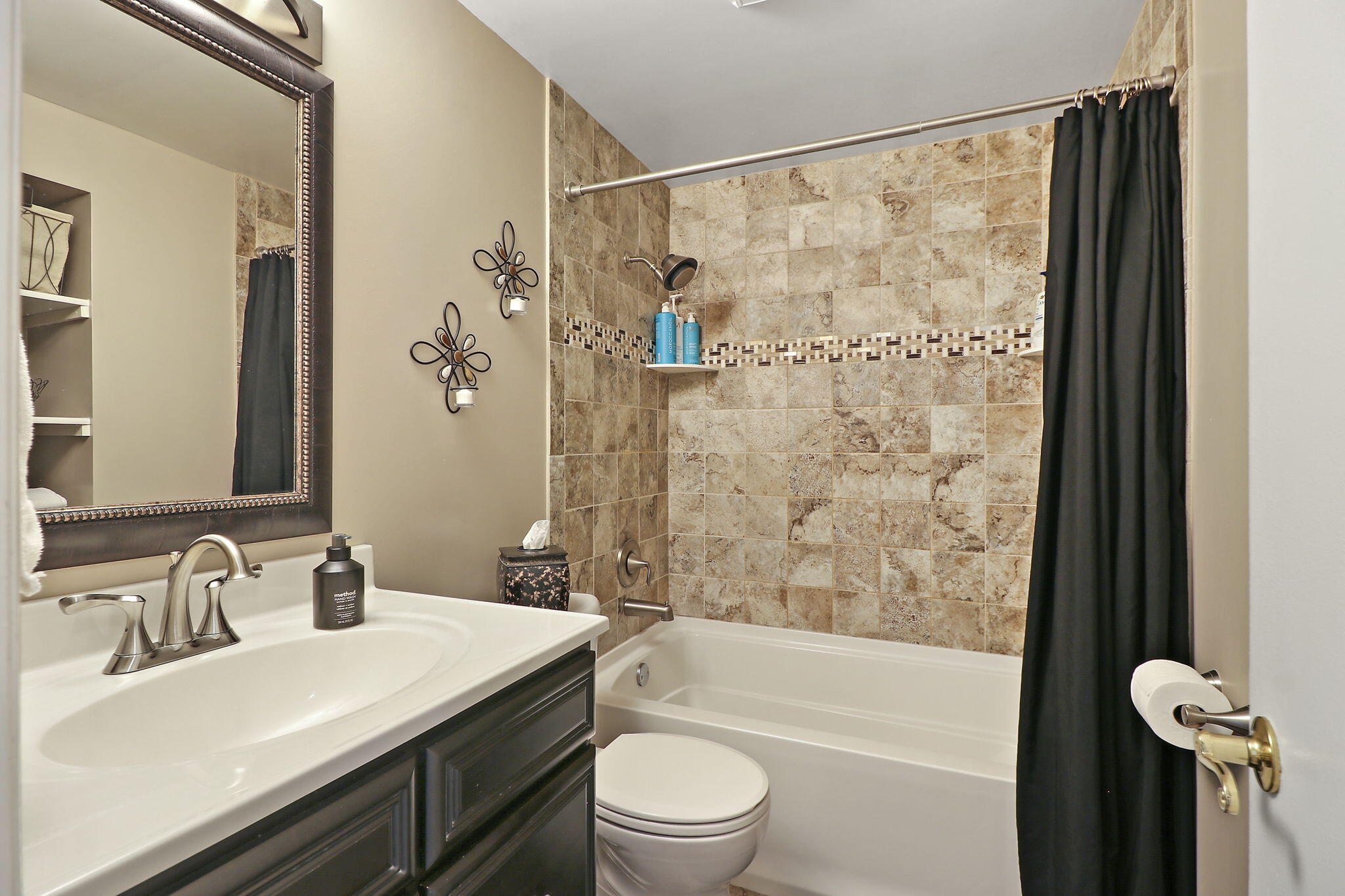 Kenosha, Wisconsin 53142, United States, 3 Bedrooms Bedrooms, ,2 BathroomsBathrooms,Residential,Active,16304