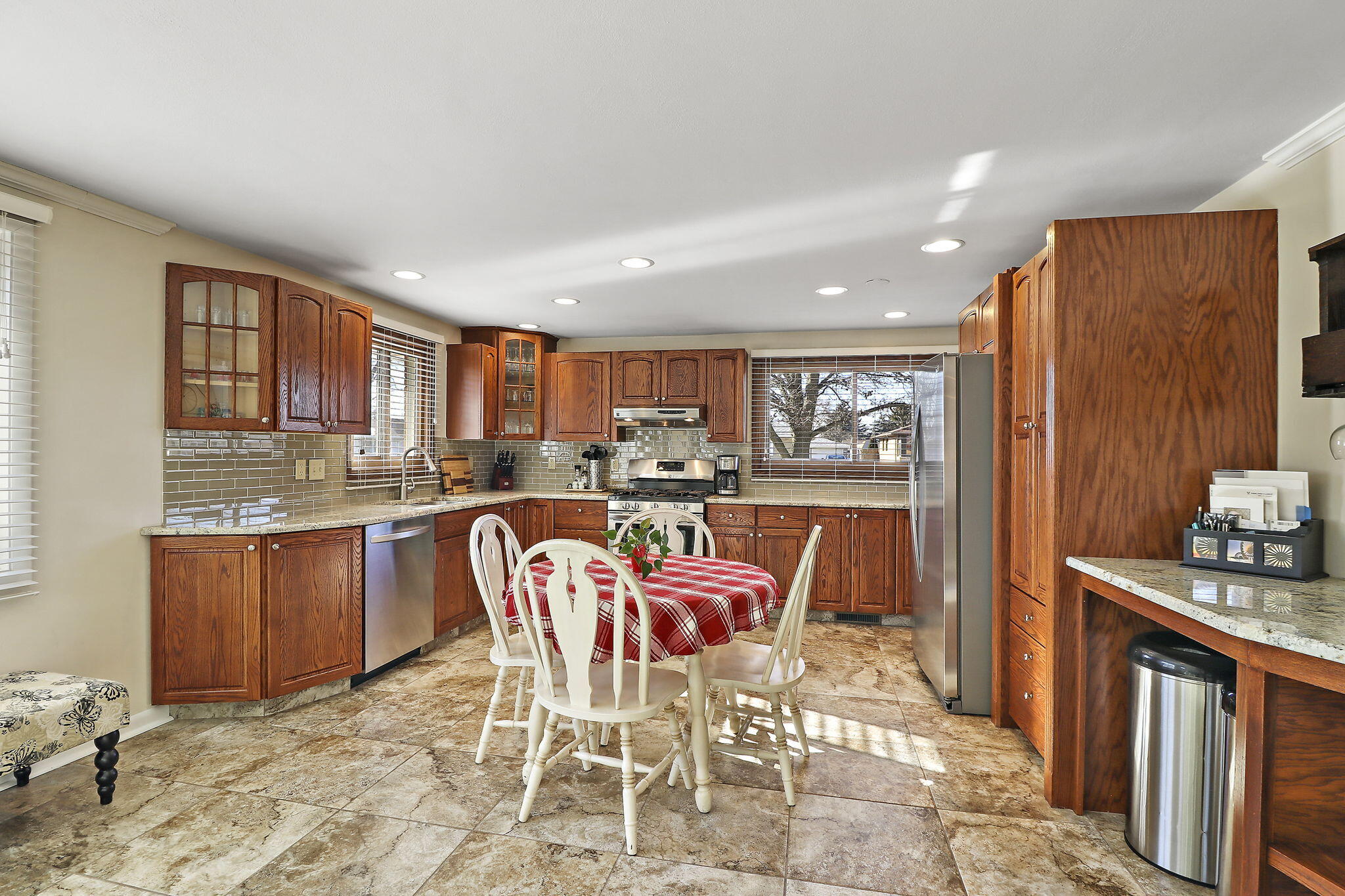 Kenosha, Wisconsin 53142, United States, 3 Bedrooms Bedrooms, ,2 BathroomsBathrooms,Residential,Active,16304