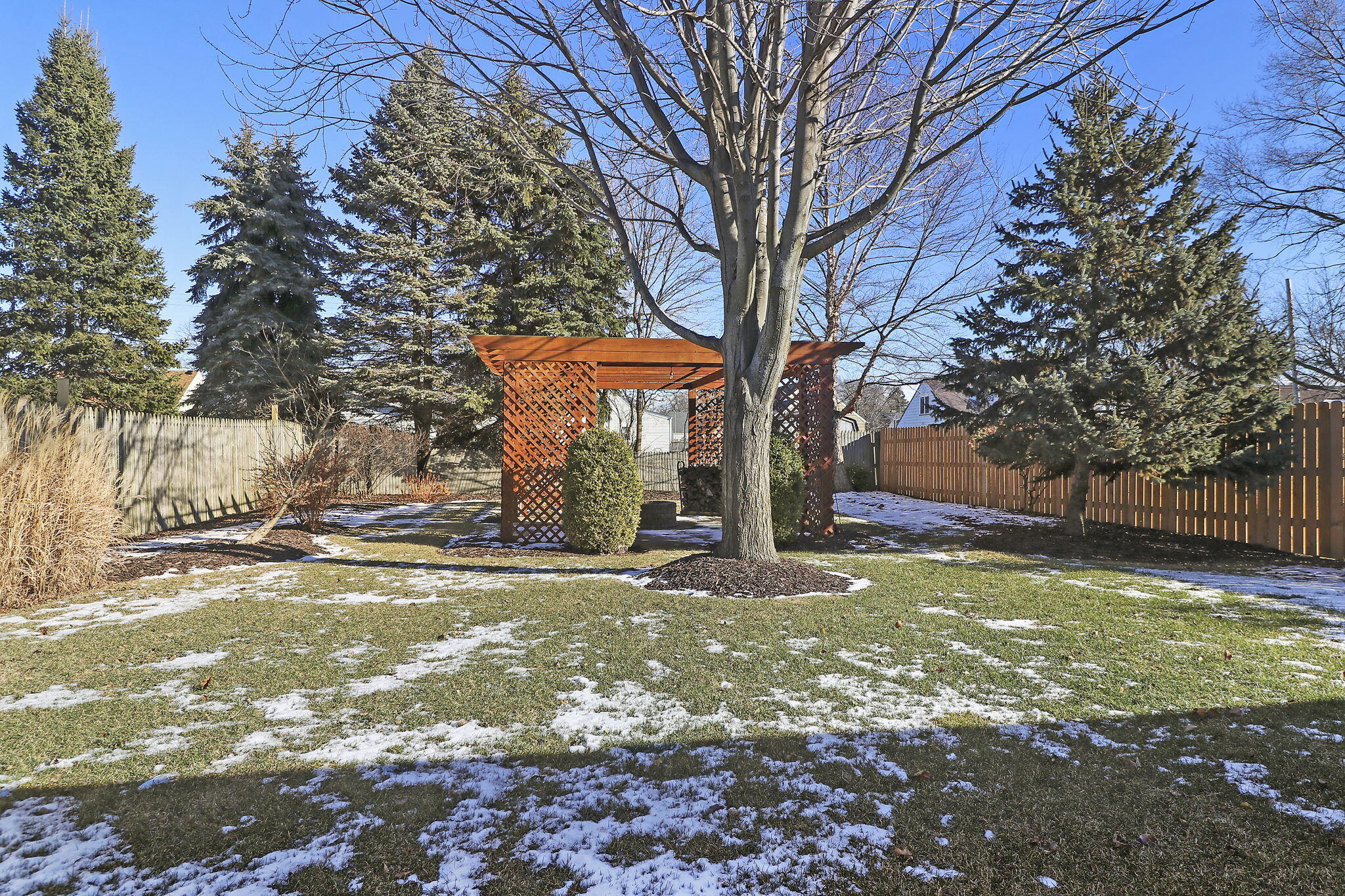 Kenosha, Wisconsin 53142, United States, 3 Bedrooms Bedrooms, ,2 BathroomsBathrooms,Residential,Active,16304