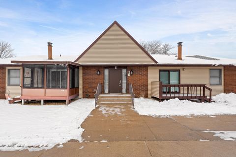 Photo of 730 10th Ave. N Ave, Onalaska, WI 54650 (MLS # 1944777)