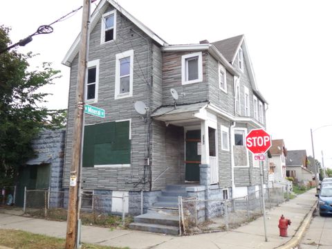 Photo of 938 S 11th St, Milwaukee, WI 53204 (MLS # 1939265)