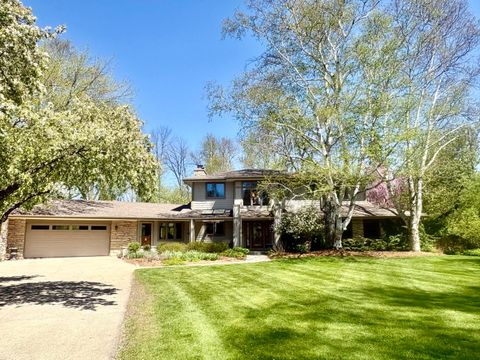 Photo of 9740 N Riverside Rd, Mequon, WI 53092 (MLS # 1962230)