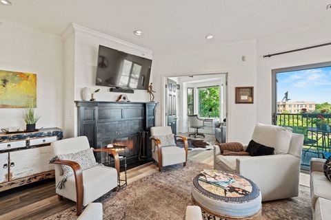 Photo of 1300 N Prospect Ave, Milwaukee, WI 53202 (MLS # 1925125)