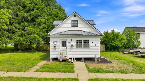 Photo of 119 S 4th Ave, Edgar, WI 54426 (MLS # 1974605)