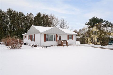 Photo of 111 Coon Prairie Ave, Westby, WI 54667 (MLS # 1944728)